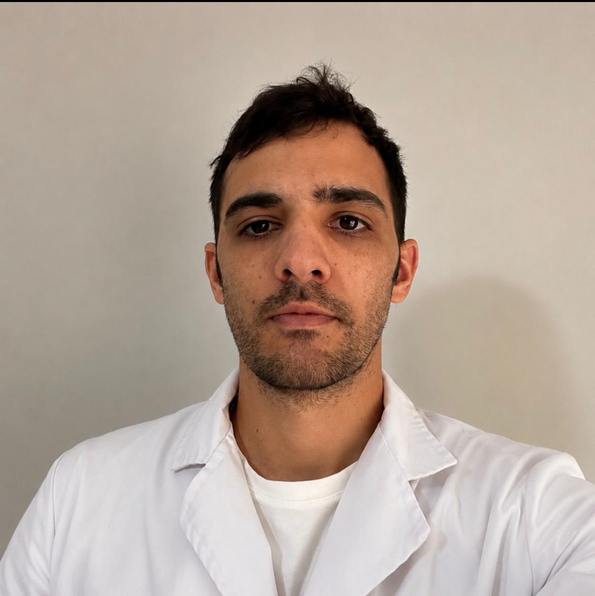 Dr. Renzo Uberti
